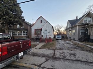 221 E 138th St, Dolton, IL 60419