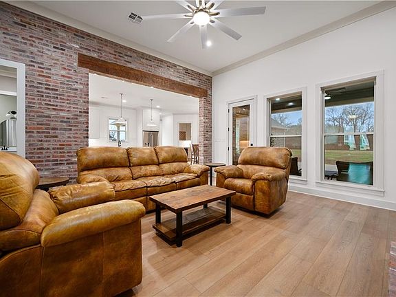 3rd image of 3047 Bayou Fields Dr