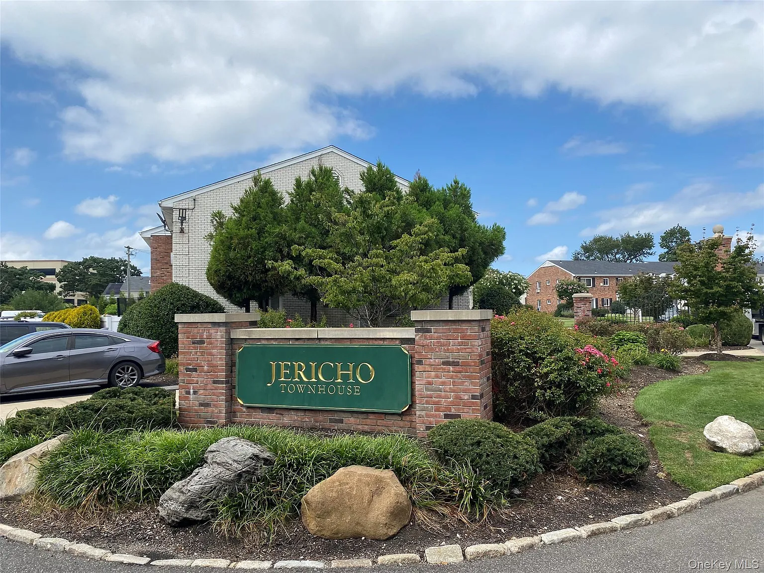 1 bed, 1.0 bath, 973 sqft, $3,100 — Photo 1