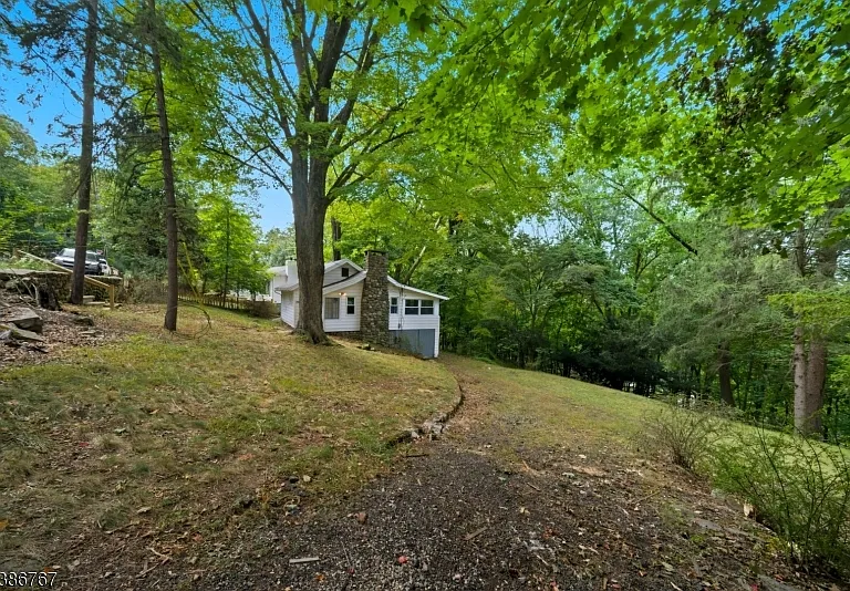 330 Springbrook Trl — Photo 40