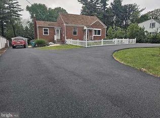 25224 Oak Dr, Damascus, MD 20872