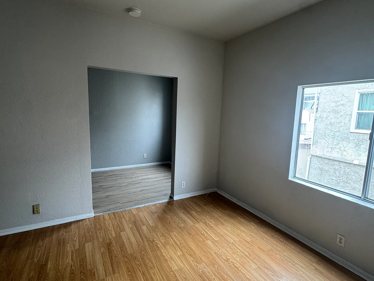 Studio, 650 sqft, $1,550 — Photo 3
