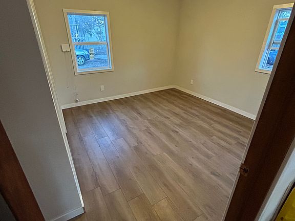 4th image of 1416 River St