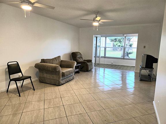 5th image of 550 NW 79th Avenue #108