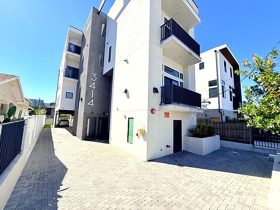 3rd image of 3414 London St #1