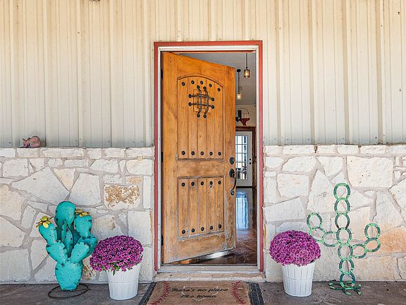 5th image of 318 County Road 3355