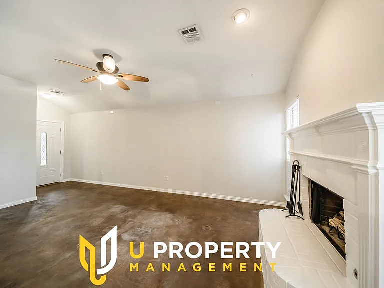 2211 Lilac Cir — Photo 4