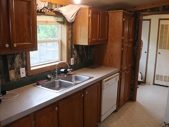 4th image of 10531 Wolfe St
