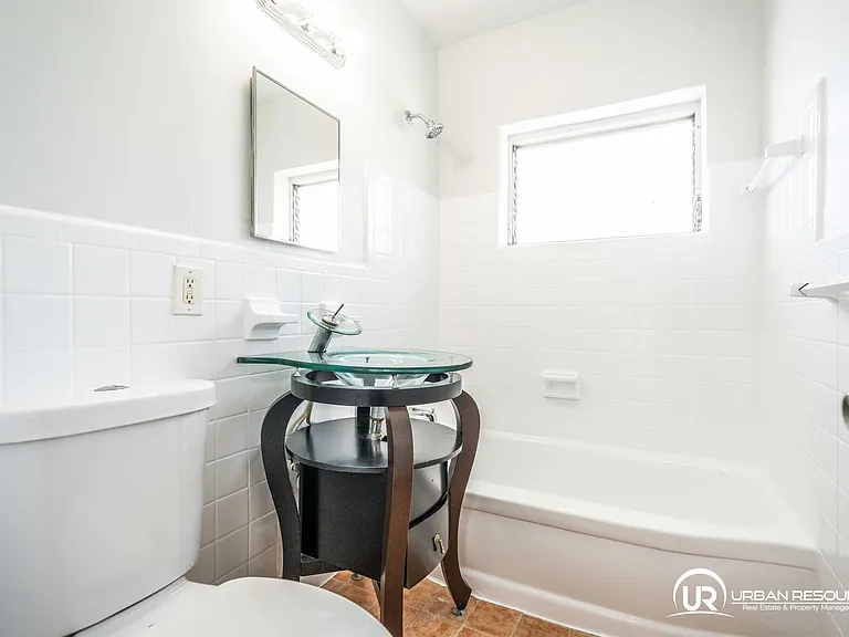 7640 Carlyle Ave #7A — Photo 20