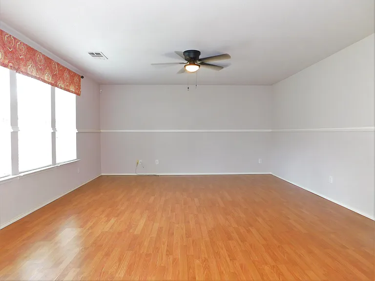 1508 Sequoia Grove Ln — Photo 12