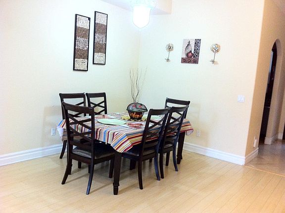 Dinning Table