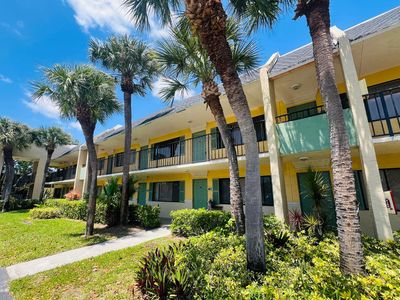 1625 Meadows Circle W, Boynton Beach, FL, 33436