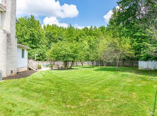 18 Nicholas Ct, Edison, NJ 08820