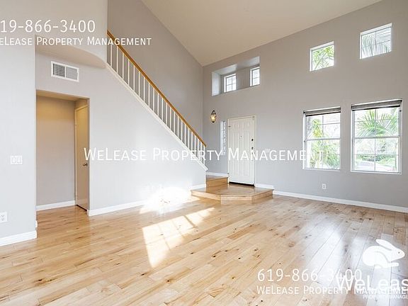 2nd image of 1042 Plaza Narisco