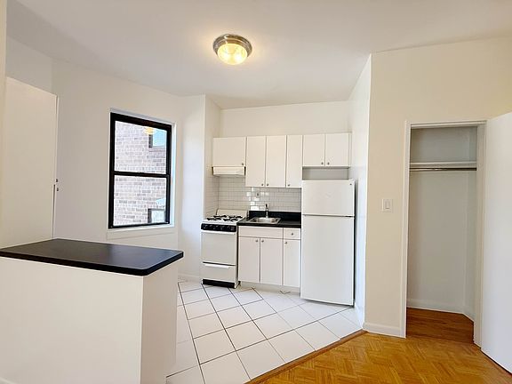 5th image of 65 Downing St APT 2A