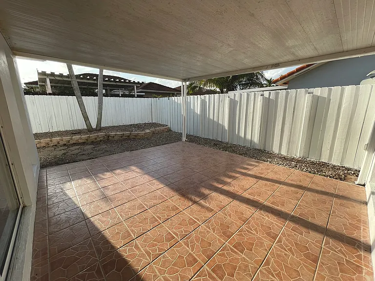 18254 SW 143rd Pl — Photo 34
