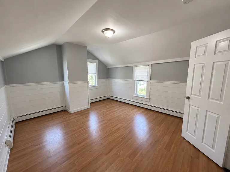 220 Weir St #4 — Photo 8
