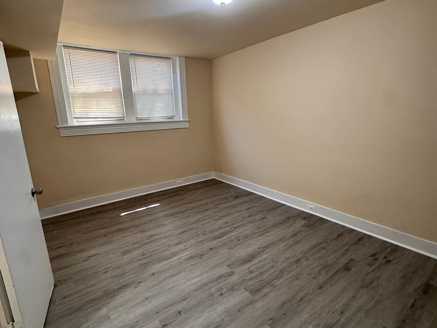 1 bed, 1.0 bath, 650 sqft, $1,650 — Photo 2