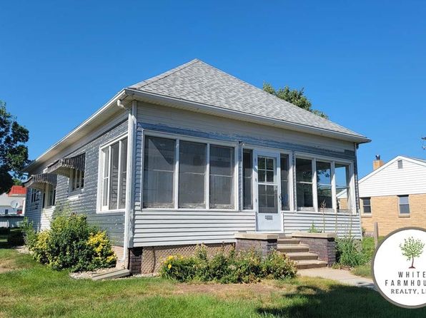 402 E 6th St, Wayne, NE 68787