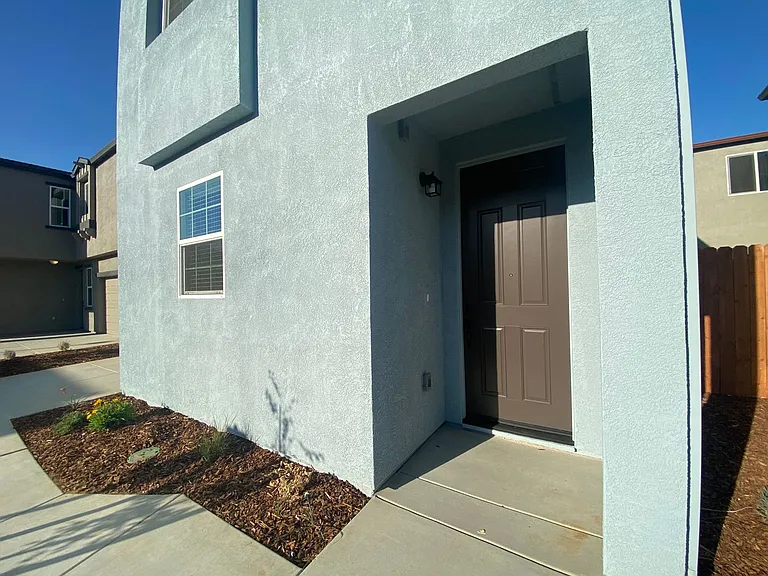 6776 Jujube Ln — Photo 3
