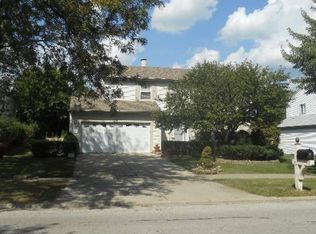 711 Thompson Blvd, Buffalo Grove, IL 60089