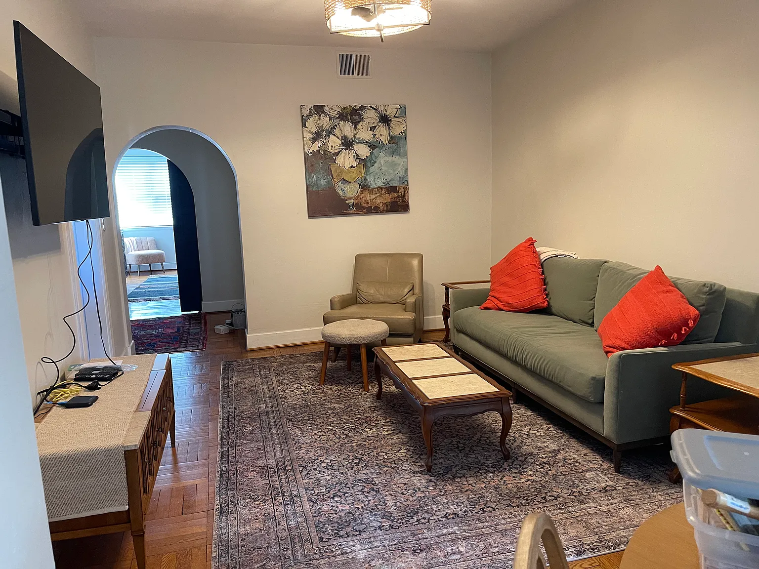 3 bed, 1196 sqft, $1,500 — Photo 3