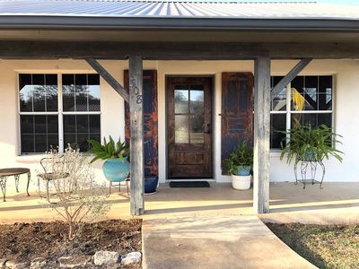 308 W Honey Bee Dr, Ingram, TX, 78025