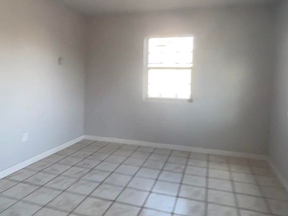 3rd image of 4725 Britton Ave