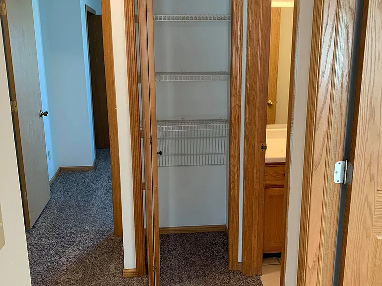 Skaff Apartments - Moorhead — Photo 200