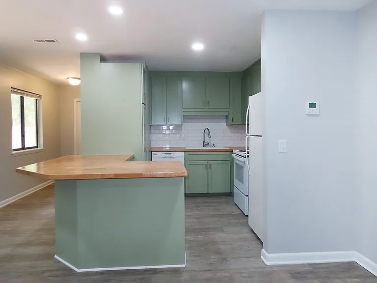 913 Shadylawn Rd #A — Photo 9