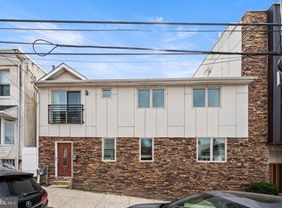 213 Roxborough Ave, Philadelphia, PA 19128