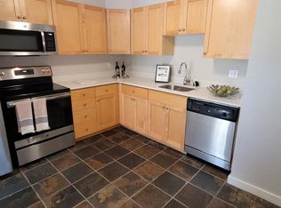 9524 NE 120th St #G301, Kirkland, WA 98034