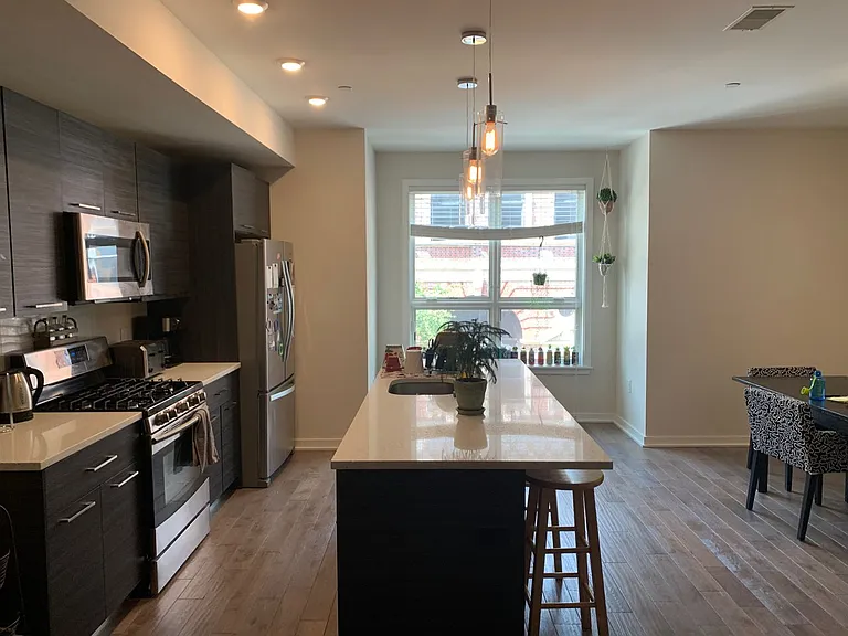 1514-16 Parrish St — Photo 56