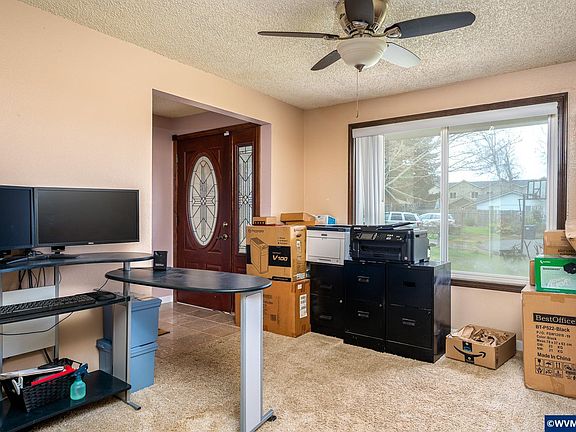 5th image of 4558 Treeside Ct NE