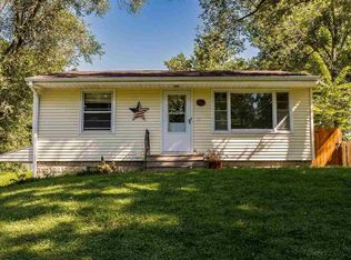 115 4th St SW, Swisher, IA 52338