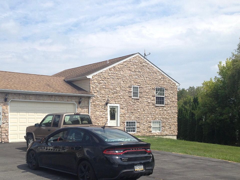 1st image of 1242B Walnut Dr