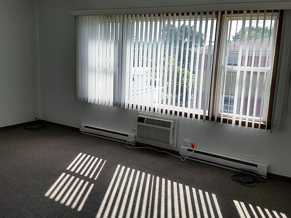 3rd image of 6721 W Lloyd Dr #2