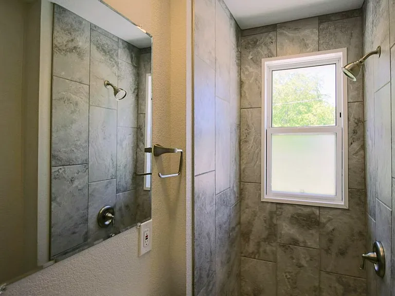4023 E Elm Rd — Photo 11