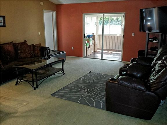 3rd image of 3198 Thoroughbred Loop N