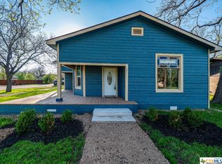 204 S Willis St, Granger, TX 76530