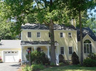 21 Pioneer Ln, Auburn, MA 01501