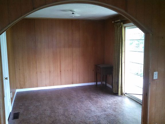 5th image of 960 N Orchard Knob Ave