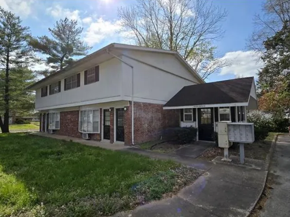 400 N Westridge Dr, Carbondale, IL 62901