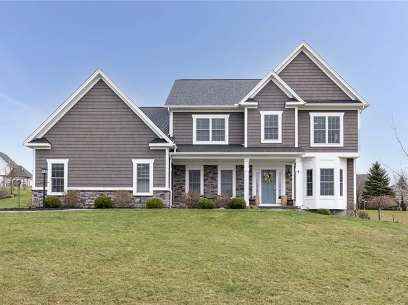 4988 W Ridge Run, Canandaigua, NY 14424