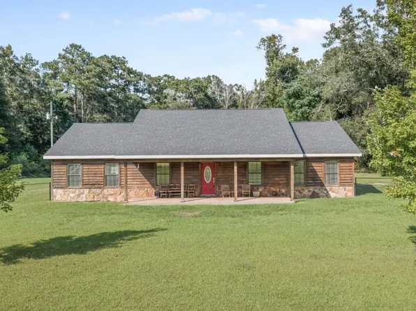 3687 Bass Rd, Graceville, FL 32440