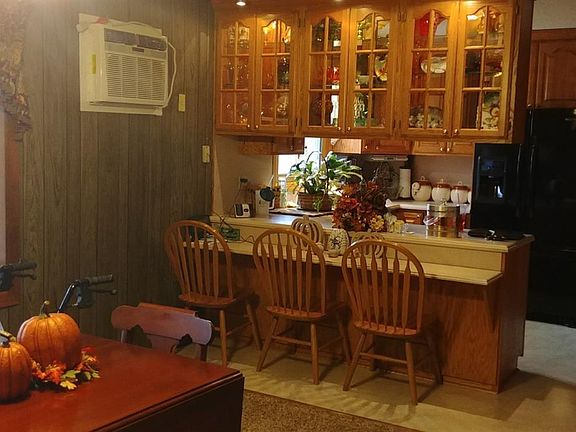 5th image of 318 Hillcrest Dr