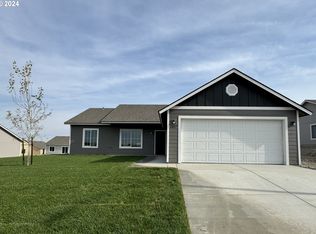 2857 Curlew St, Umatilla, OR 97882