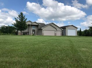 32030 153rd St NW, Princeton, MN 55371
