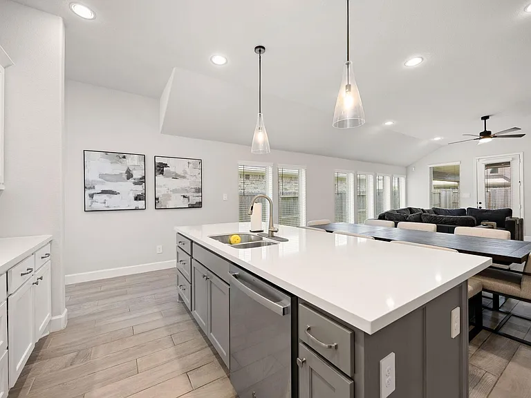 2122 Germander Ln — Photo 16