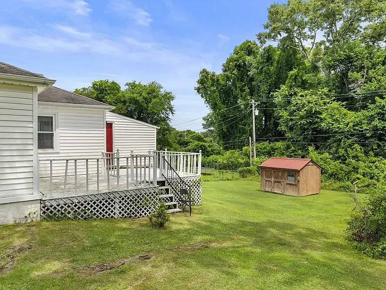 1008 Ridgeway St — Photo 5